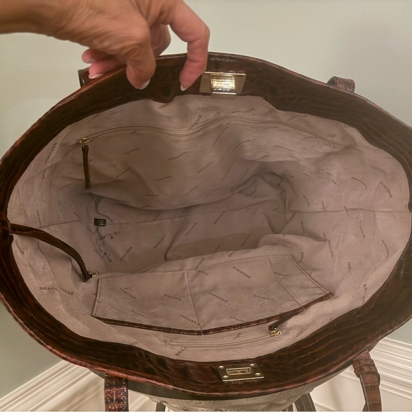 BRAHMIN Annika Extra Large Tote  LIKE NEW! - Picture 9 of 15